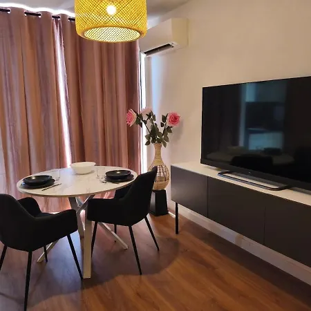 La Roseraie Du Chateau Climatise! * Греу-ле-Бэн