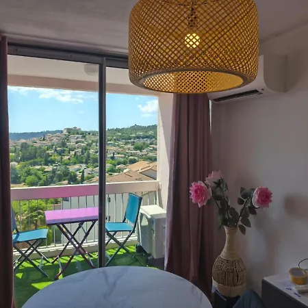 Appartamento La Roseraie Du Chateau Climatise!